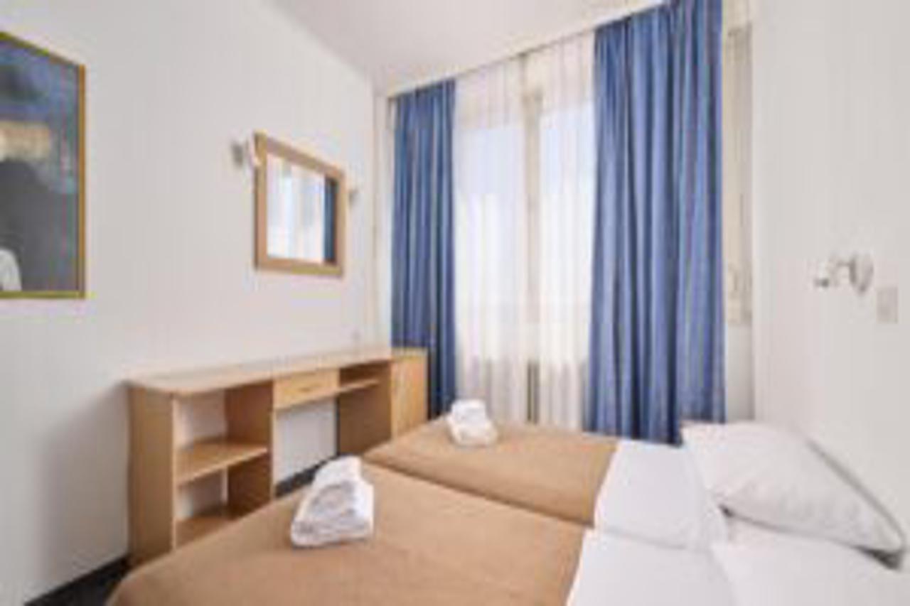 Zweibettzimmer